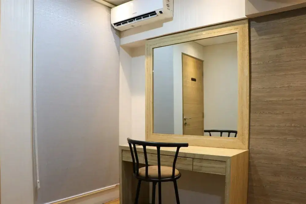 Джакарта: Nice 2Br Apartment At Maqna Residence