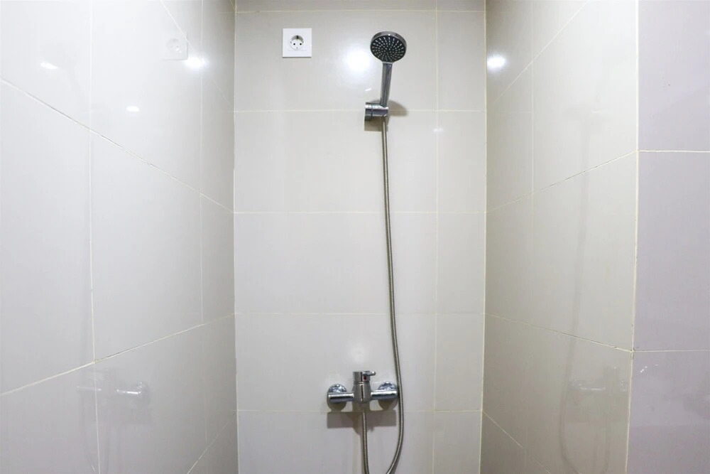 Джакарта: Nice 2Br Apartment At Maqna Residence