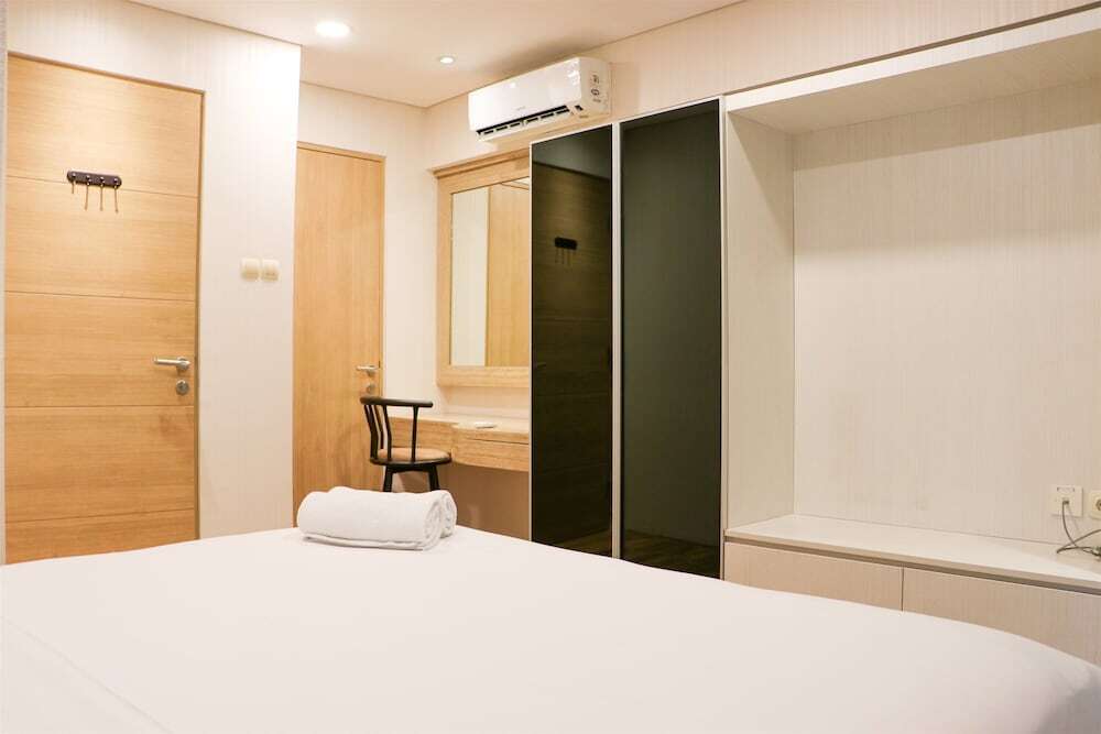Джакарта: Nice 2Br Apartment At Maqna Residence