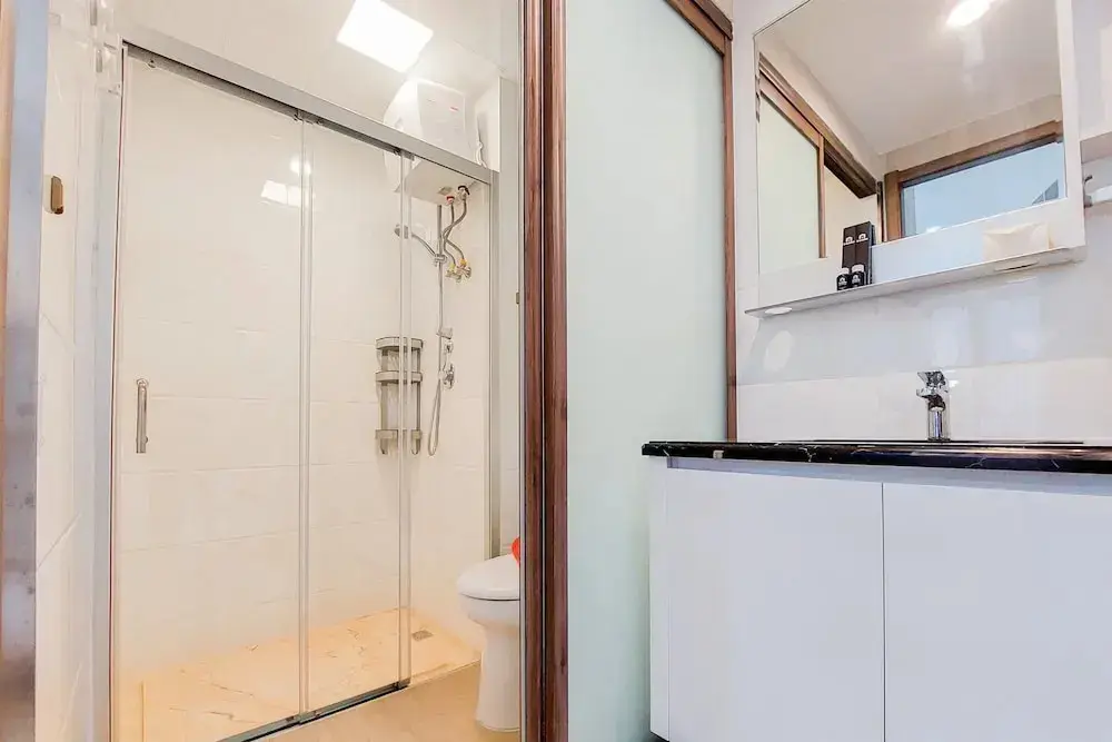 Legok: Well Designed And Comfy 2Br Sky House Bsd Apartment