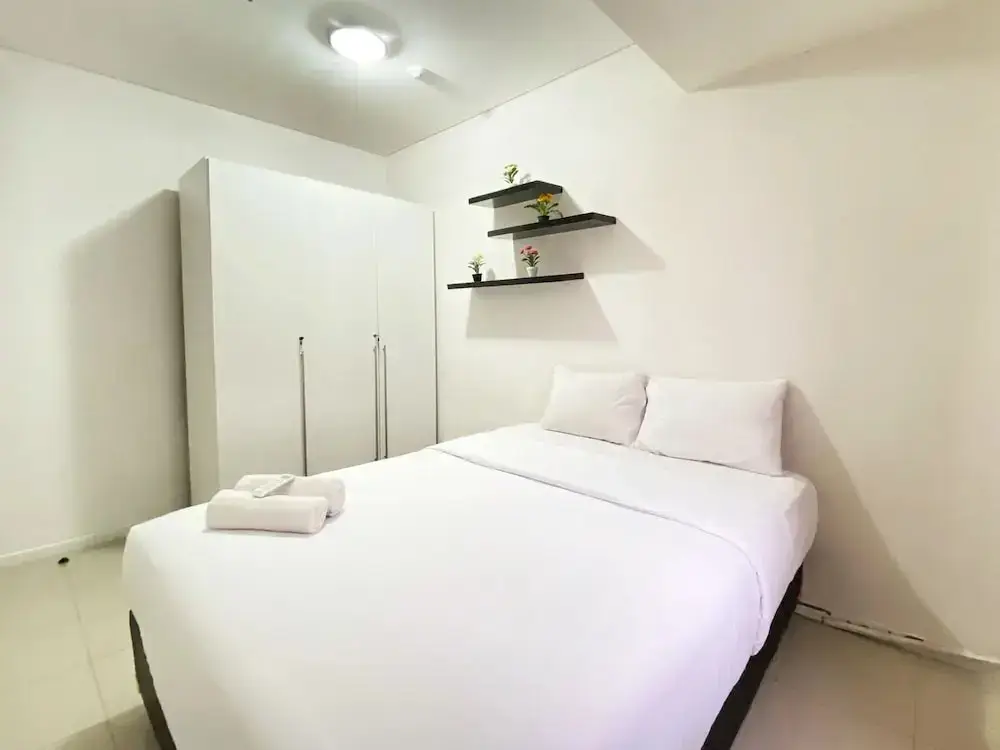 Бандунг: Comfy And Modern 2Br Apartment At Parahyangan Residence