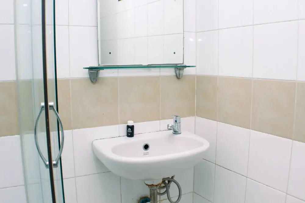 Чикаранг: Cozy Studio (No Kitchen) At Metropark Condominium Jababeka Apartment