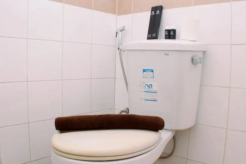 Чикаранг: Comfort Studio (No Kitchen) At Metropark Condominium Jababeka Apartment