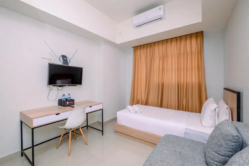 Депок: Minimalist Designed Studio At Evenciio Margonda Apartment