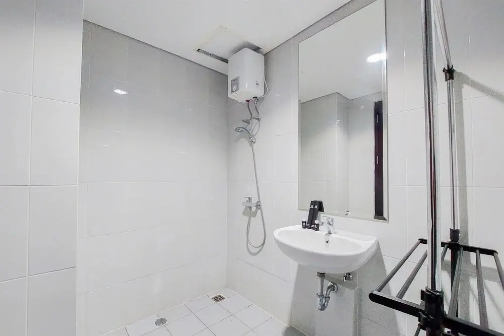 Южный Тангеранг: Homey 1Br At Casa De Parco Apartment