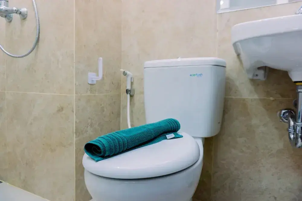 Южный Тангеранг: Restful And Comfortable Studio Transpark Bintaro Apartment