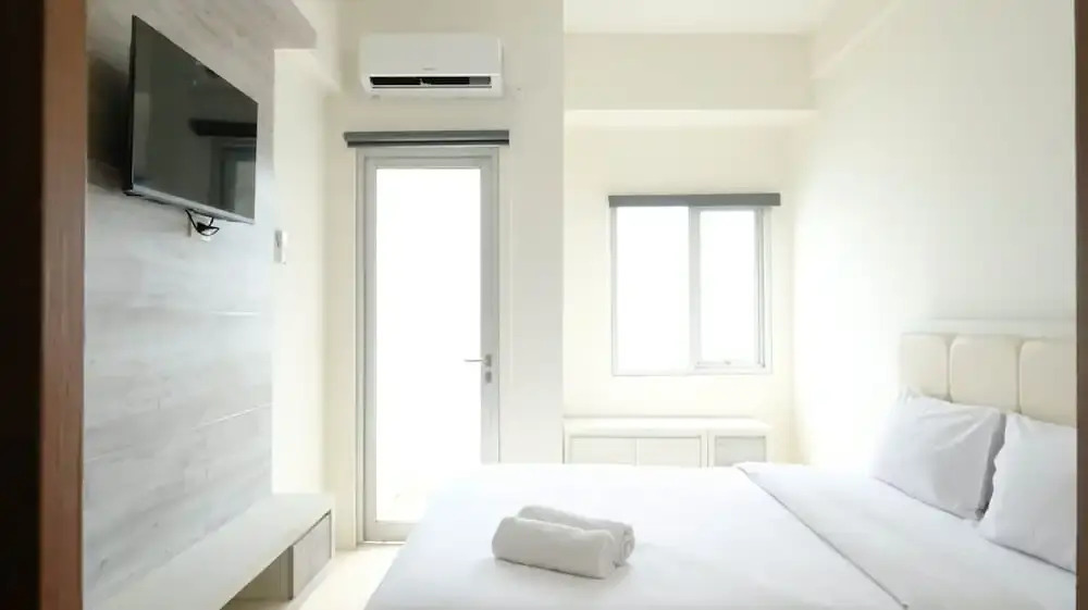 Сурабая: Cozy Stay And Best 1Br At Pavilion Permata Apartment