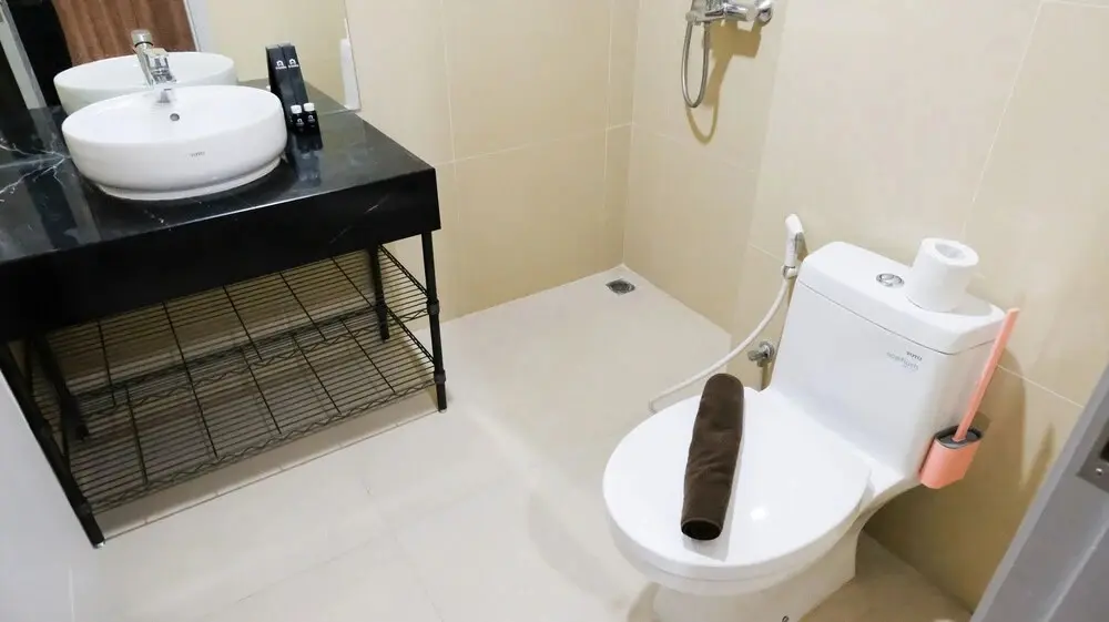 Сурабая: Best Deal And Smart Living Studio At Grand Sungkono Lagoon Apartment