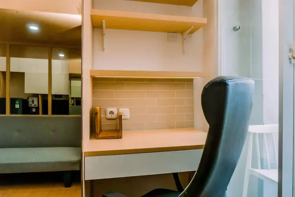 Южный Тангеранг: Homey And Modern Studio Apartment At Akasa Pure Living Bsd
