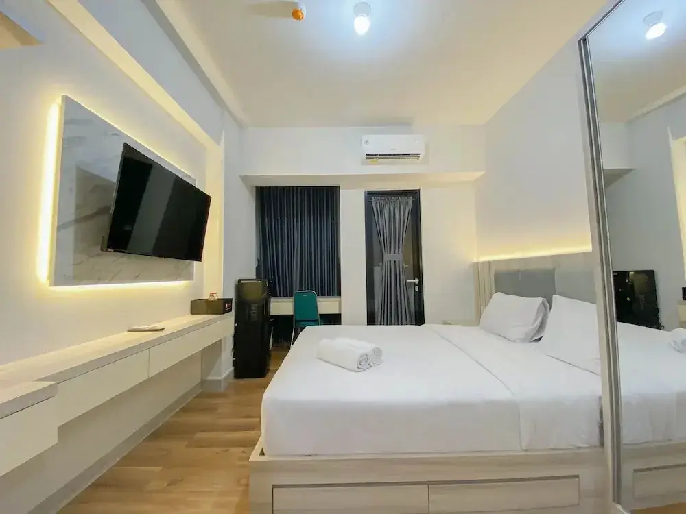 Семаранг: Fully Furnished 1Br The Alton Apartment