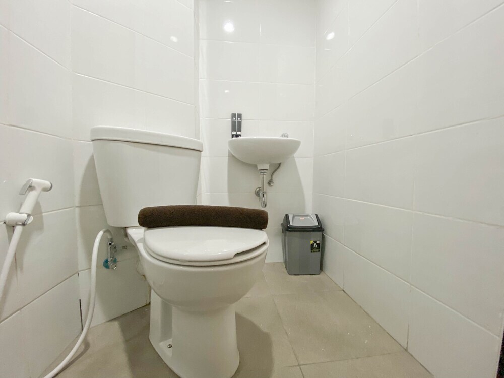 Семаранг: Fully Furnished 1Br The Alton Apartment