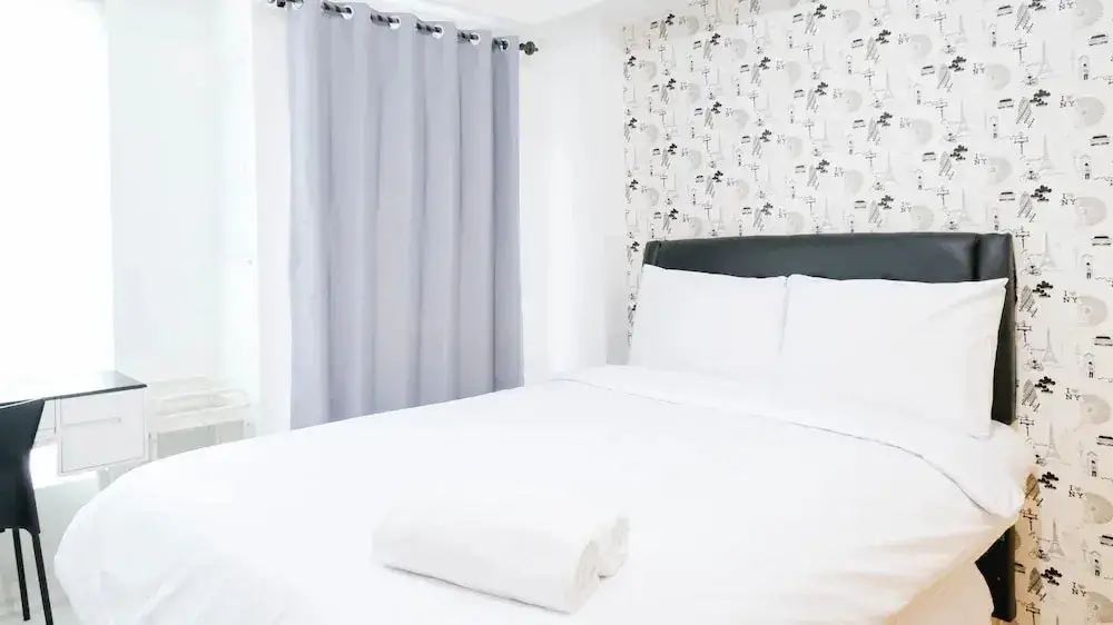 Сурабая: Clean Studio With Connected To Mall At Orchard Supermall Mansion Apartment