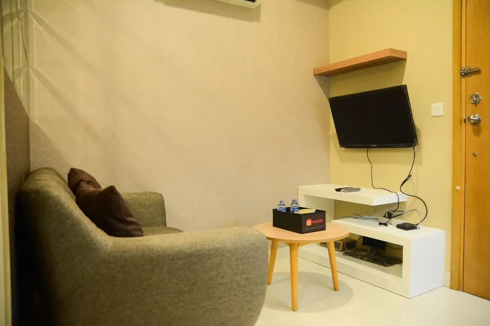 Джакарта: 1Br City View The Mansion Apartment At Dukuh Golf Kemayoran