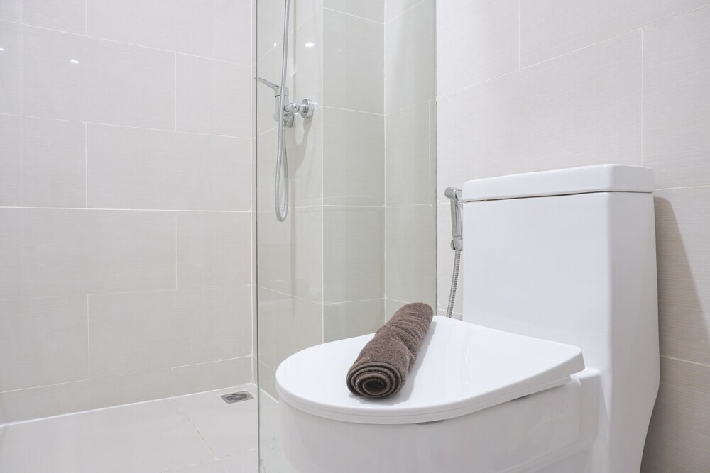 Джакарта: Simply Look Studio Room At Daan Mogot City Apartment
