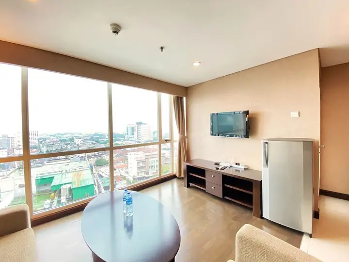 Бандунг: Elegant 1Br At El Royale Apartment