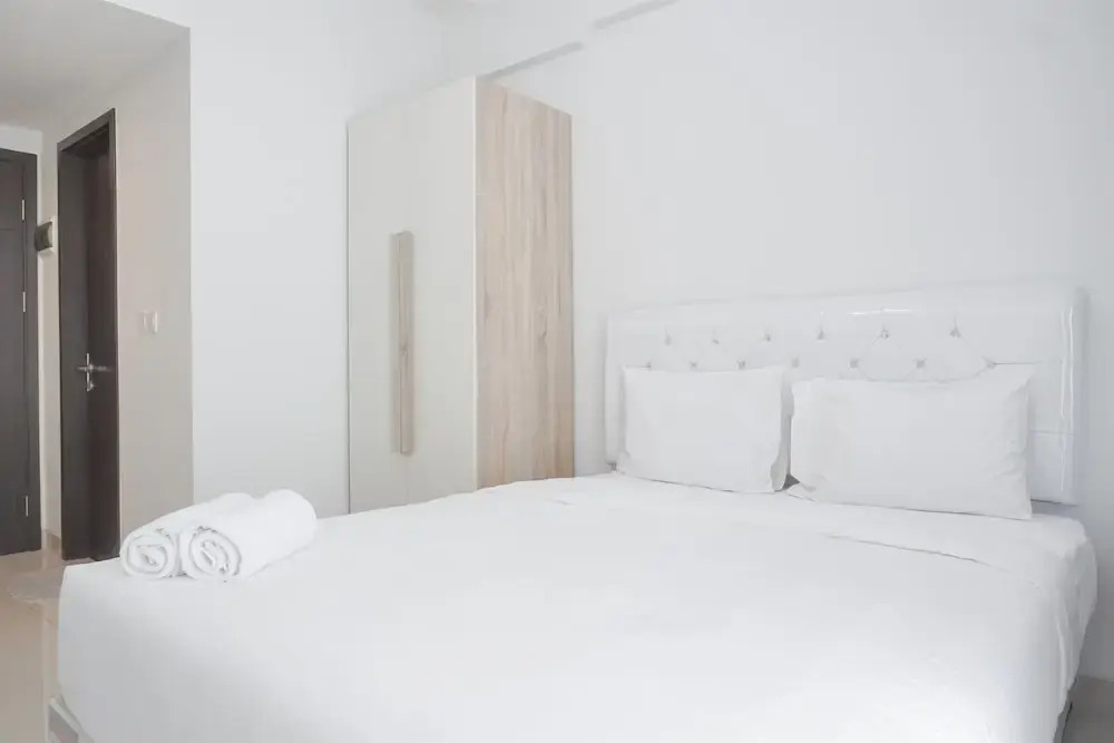 Джакарта: Modern Look Studio Room At Citra Living Apartment