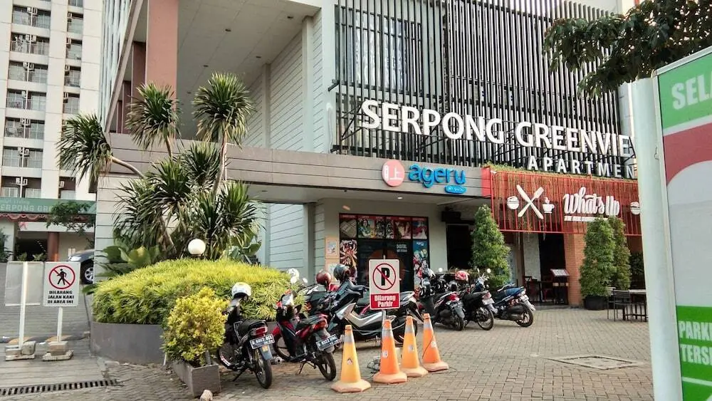 Южный Тангеранг: Nice Studio At Serpong Greenview Apartment