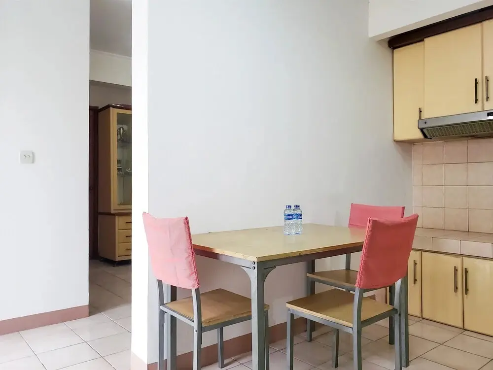 Джакарта: Comfort Living 3Br Apartment With Pool View At Mediterania Palace Residences