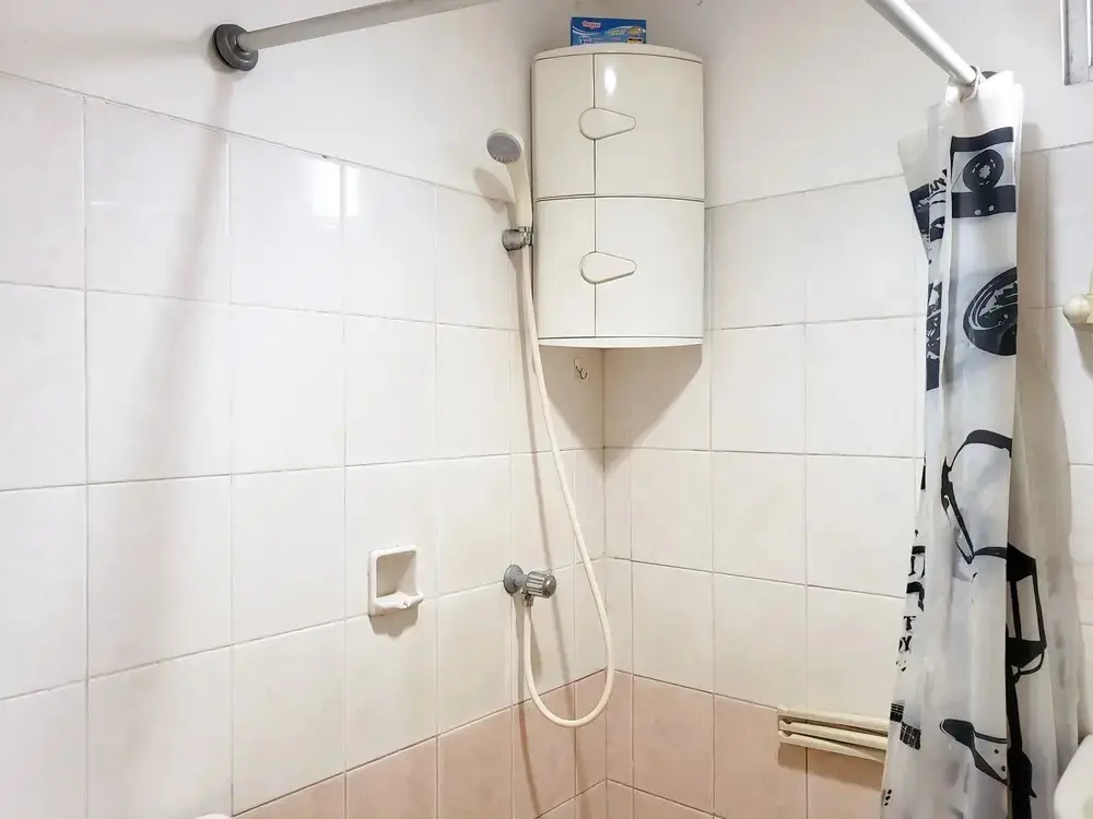 Джакарта: Comfort Living 3Br Apartment With Pool View At Mediterania Palace Residences