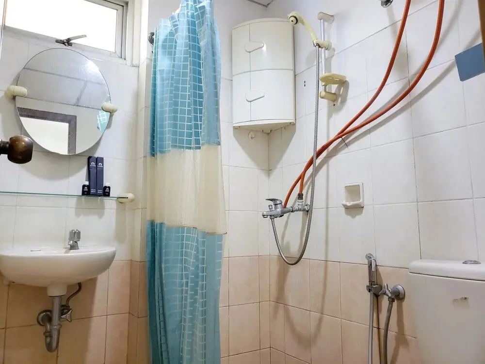 Джакарта: Comfort Living 3Br Apartment With Pool View At Mediterania Palace Residences