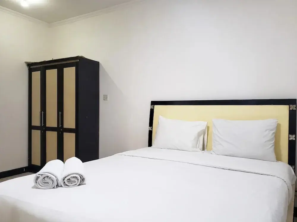 Джакарта: Comfort Living 3Br Apartment With Pool View At Mediterania Palace Residences