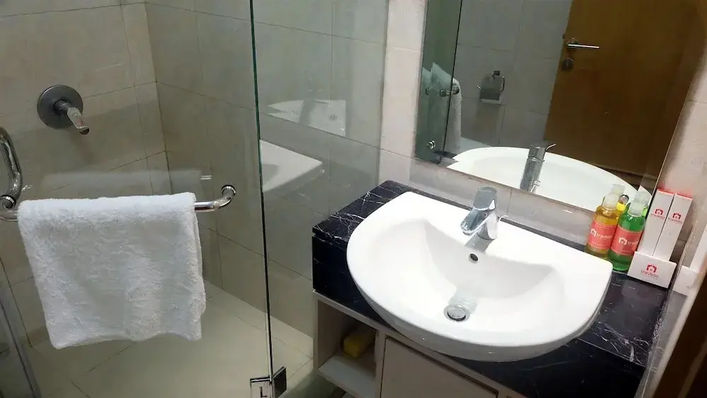 Джакарта: 1 Bedroom Comfort Apartment The Mansion Kemayoran