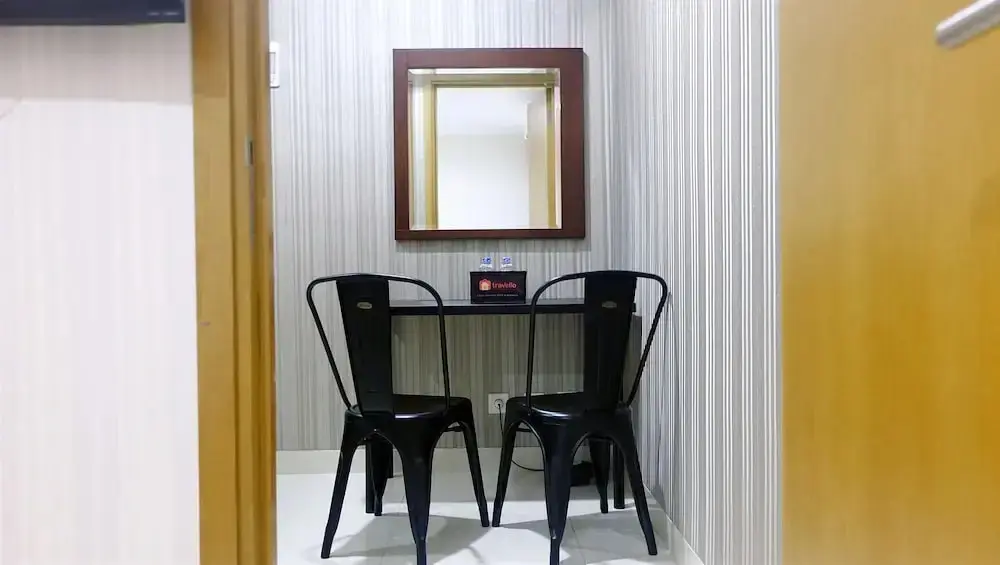 Джакарта: 1 Bedroom Comfort Apartment The Mansion Kemayoran