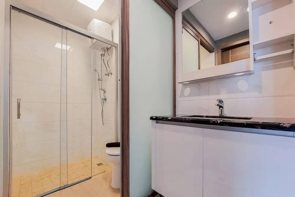 Legok: Relaxing 2Br At Sky House Bsd Apartment