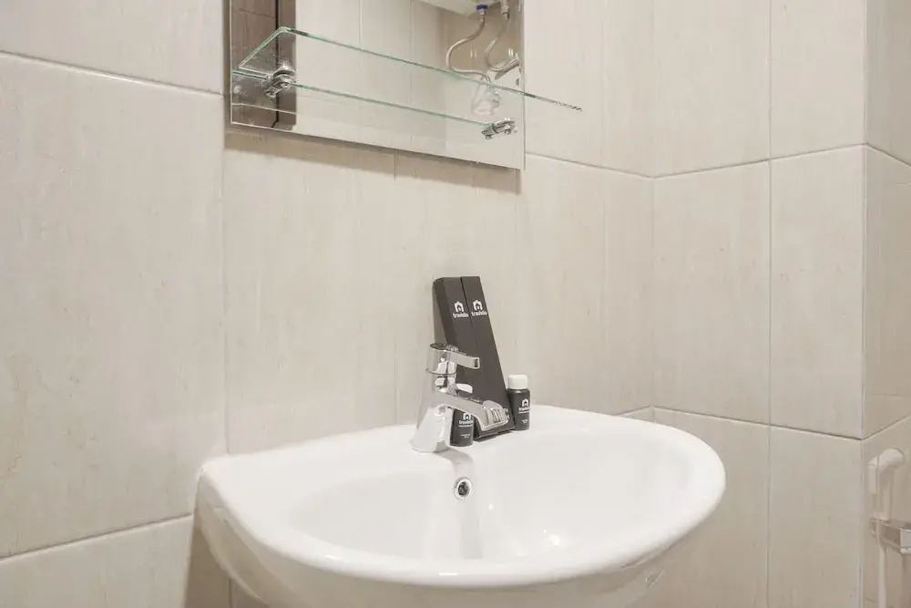 Джакарта: Minimalist And Enjoy Living Studio Room At Citra Living Apartment