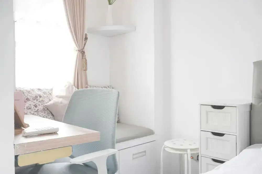 Джакарта: Fancy And Nice Studio At Belmont Residence Puri Apartment