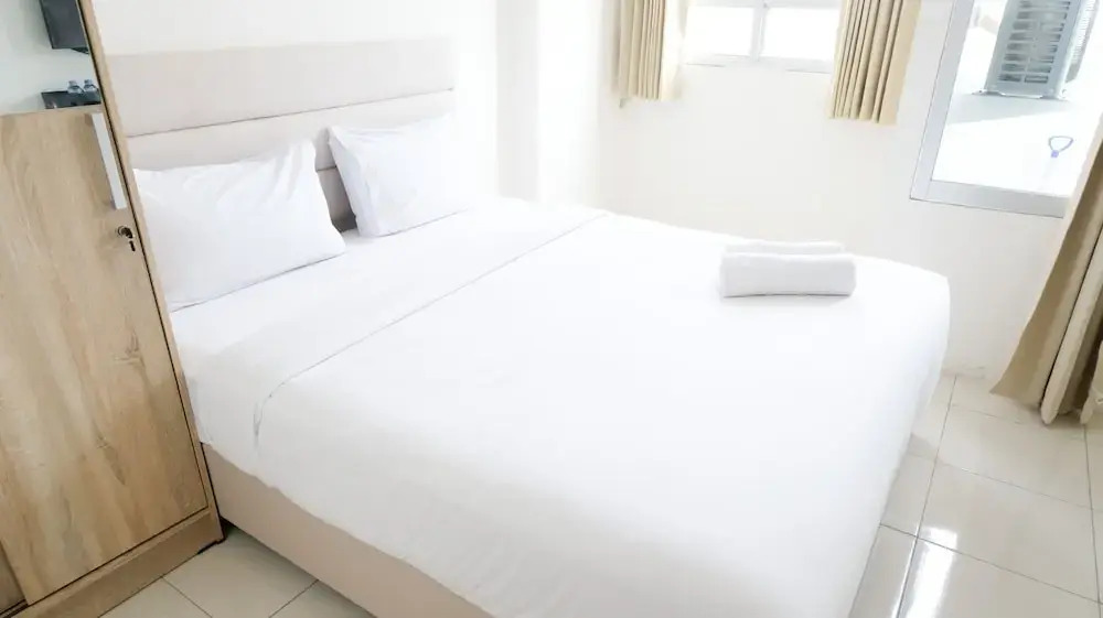 Сурабая: Cozy Stay Studio At Puncak Permai Apartment
