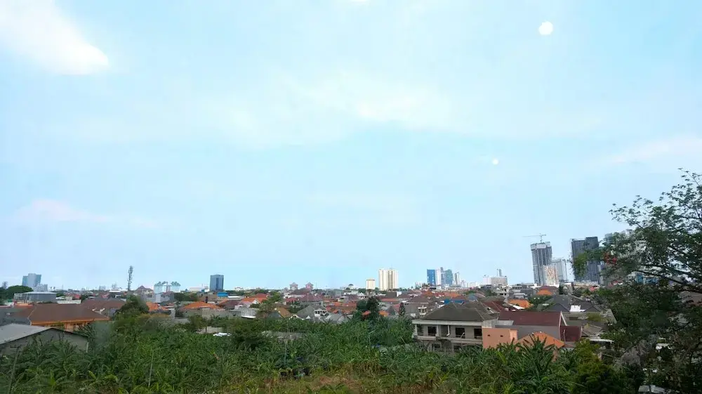 Сурабая: Cozy Stay Studio At Puncak Permai Apartment