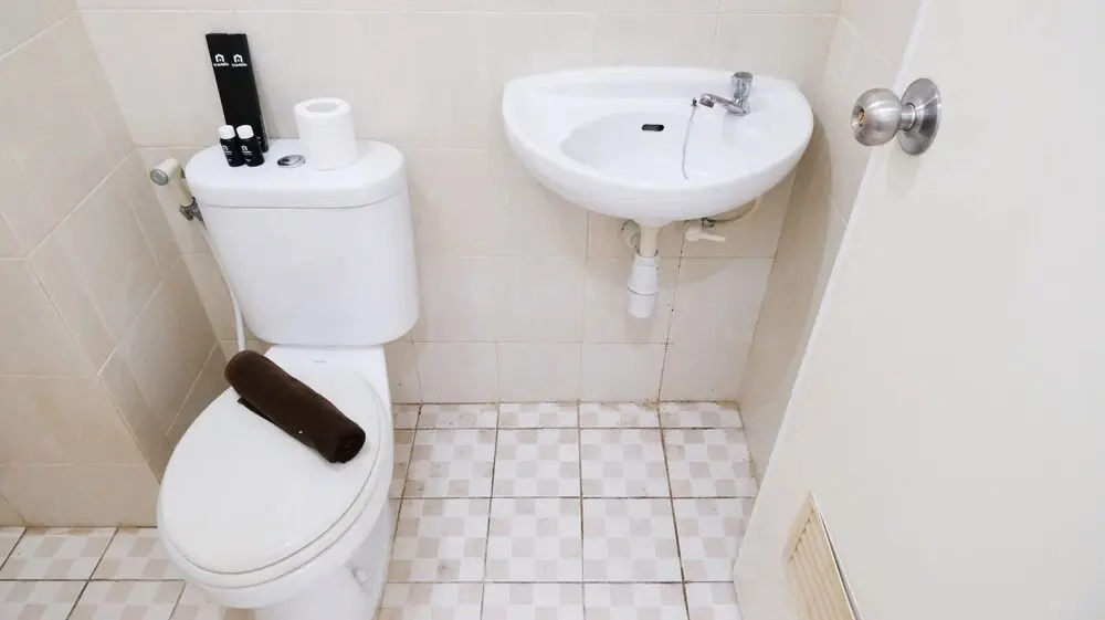 Сурабая: Cozy Stay Studio At Puncak Permai Apartment