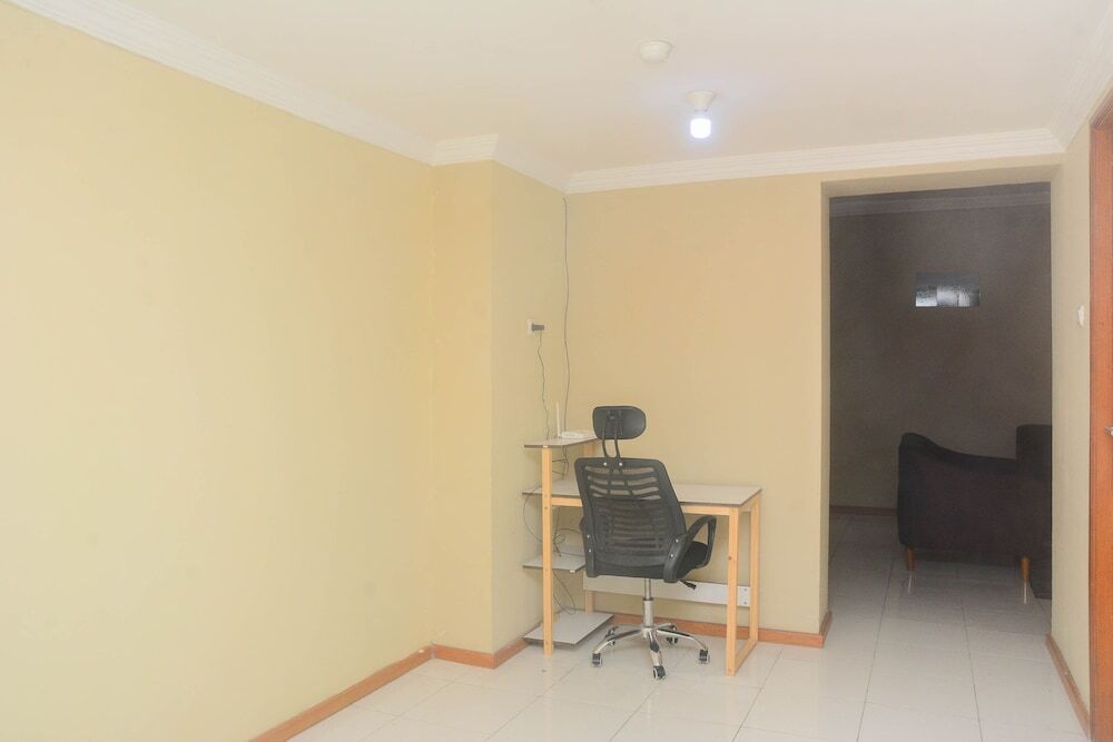 Джакарта: Comfort And Elegant 2Br At Grand Palace Kemayoran Apartment
