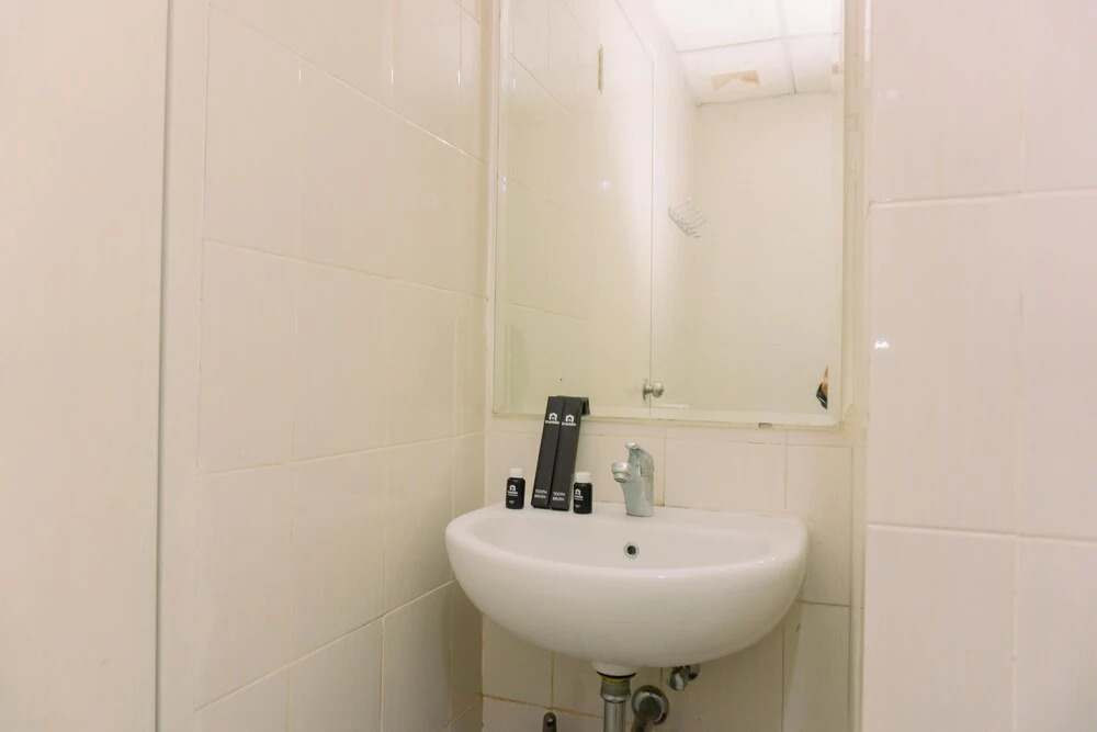 Джакарта: Cozy Studio At 8Th Floor Signature Park Grande Apartment