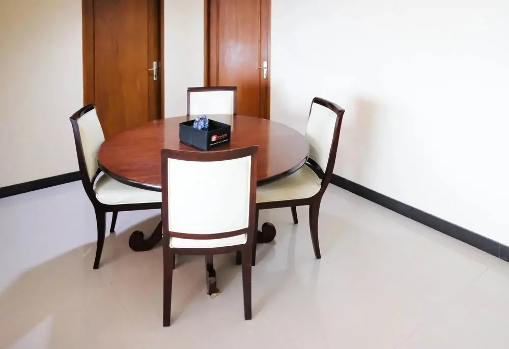Сурабая: Extra Spacious And Homey 2Br At Kondominium Puncak Marina Apartment