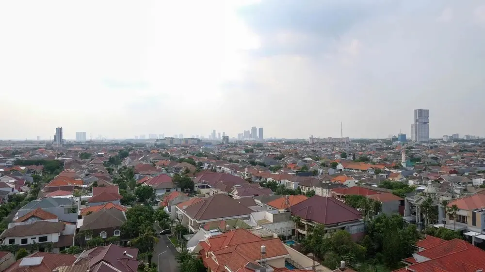 Сурабая: Extra Spacious And Homey 2Br At Kondominium Puncak Marina Apartment