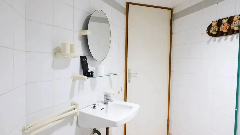 Сурабая: Extra Spacious And Homey 2Br At Kondominium Puncak Marina Apartment