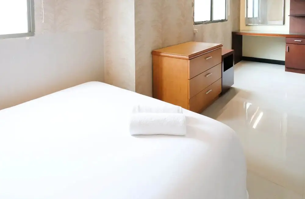 Сурабая: Extra Spacious And Homey 2Br At Kondominium Puncak Marina Apartment