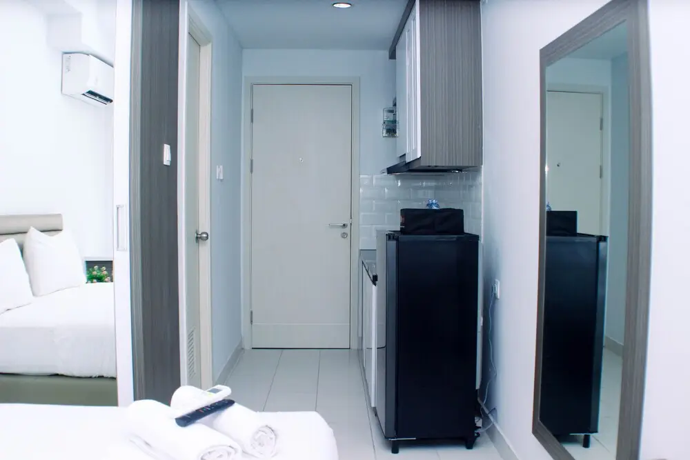 Бекаси: Simply And Well Design Studio Room At Patraland Urbano Apartment