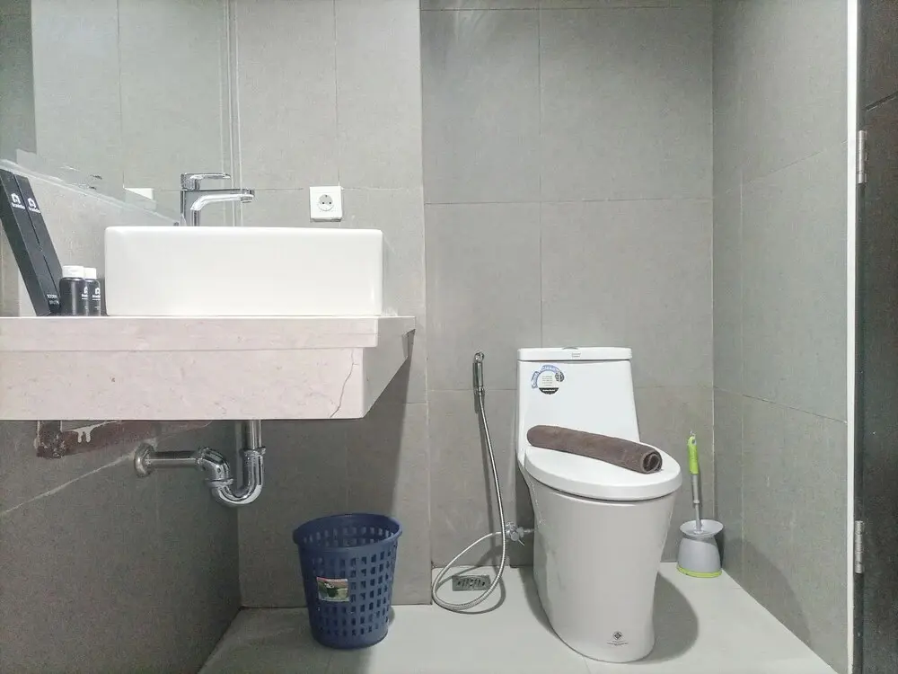 Ngaglik: Elegant And Comfortable Studio Patraland Amarta Apartment