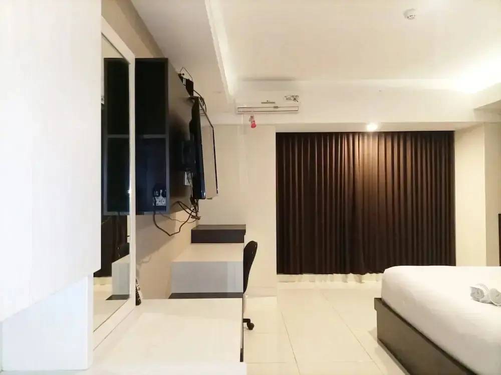 Ngaglik: Luxurious Studio At Mataram City Apartment