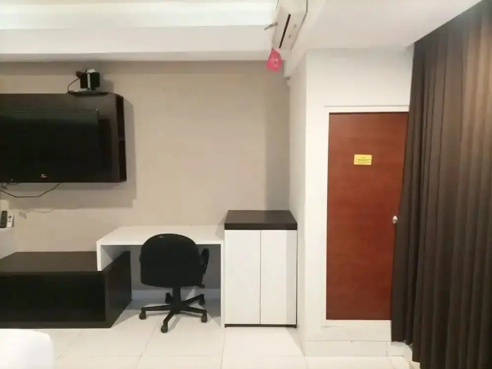 Ngaglik: Luxurious Studio At Mataram City Apartment