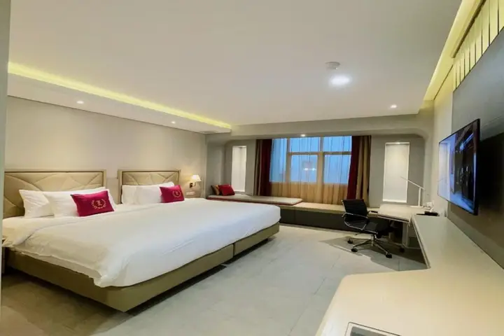 Сурабая: Leedon Hotel & Suites Surabaya