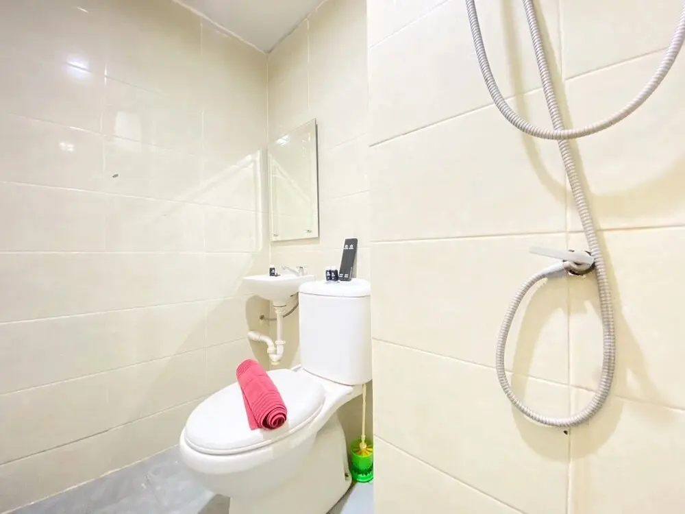 Бандунг: Good Studio Apartment At Grand Asia Afrika
