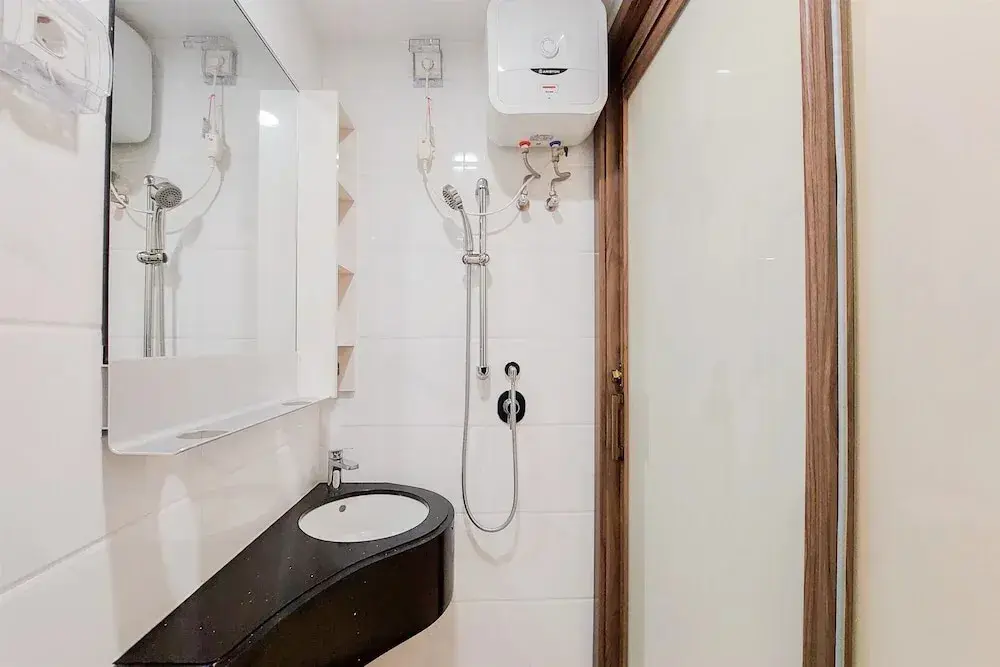 Legok: Studio Room With Simply Look At Sky House Bsd Near Aeon