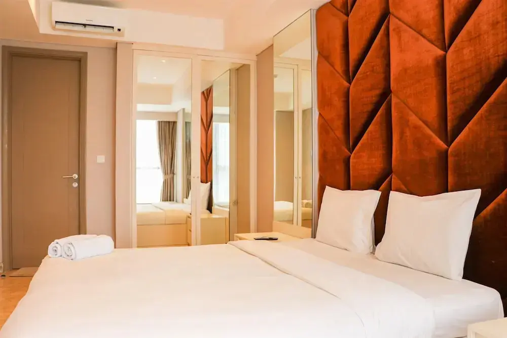 Джакарта: Modern Look And Comfortable 1Br Gold Coast Apartment Pik