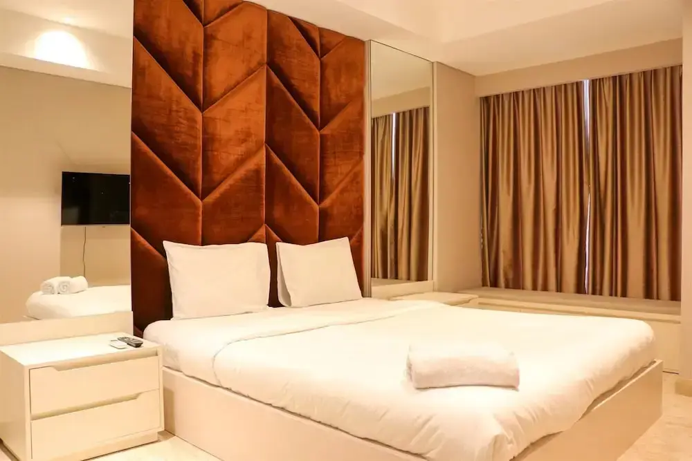 Джакарта: Modern Look And Comfortable 1Br Gold Coast Apartment Pik