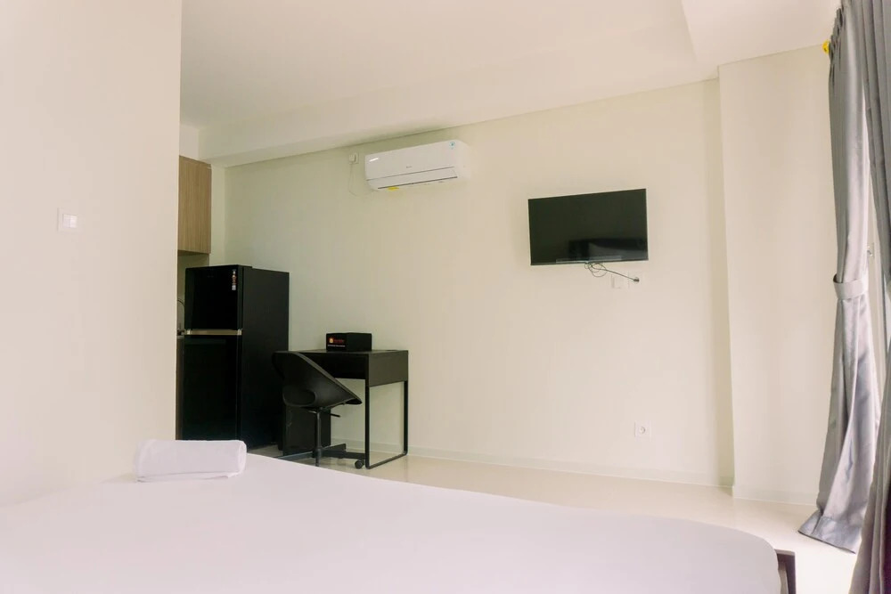 Джакарта: Luxury Studio At Daan Mogot City Apartment