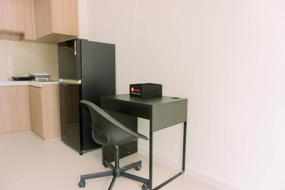 Джакарта: Luxury Studio At Daan Mogot City Apartment